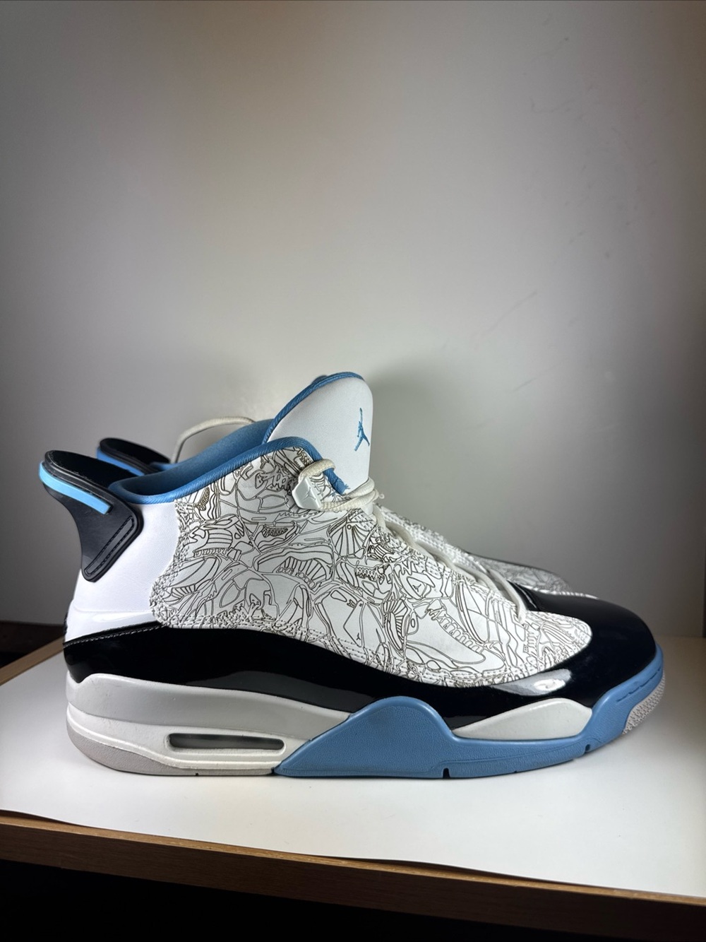 Air Jordan Dub Zero Legend Blue Size 12 Men’s White/University Blue Sneakers